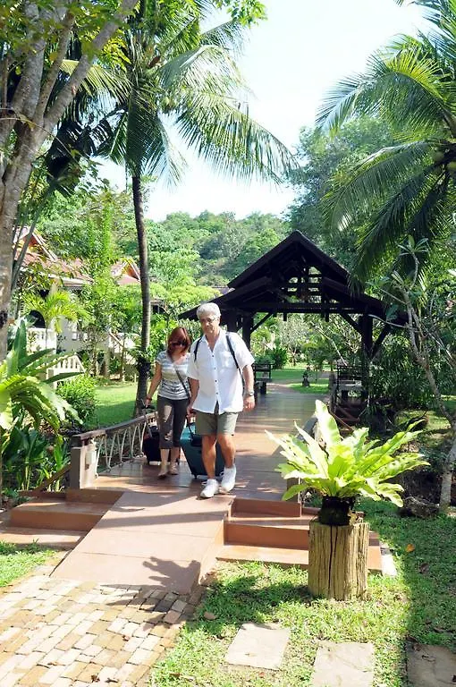 Clean Beach Resort Ko Lanta