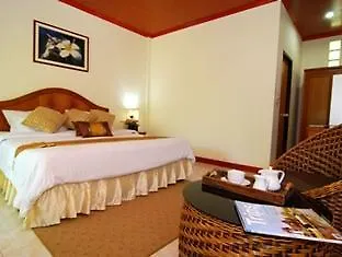 Clean Beach Resort Ko Lanta