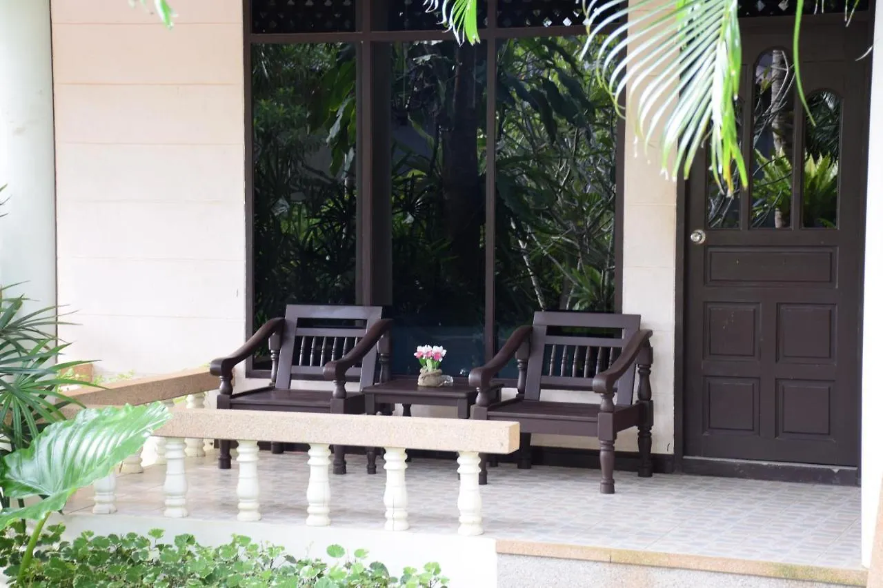 Clean Beach Resort Koh Lanta