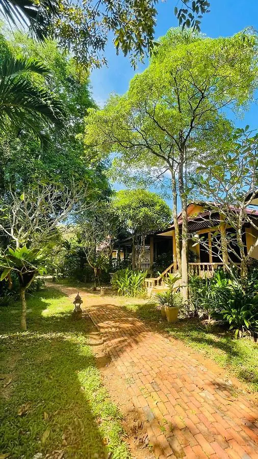 Clean Beach Resort Koh Lanta